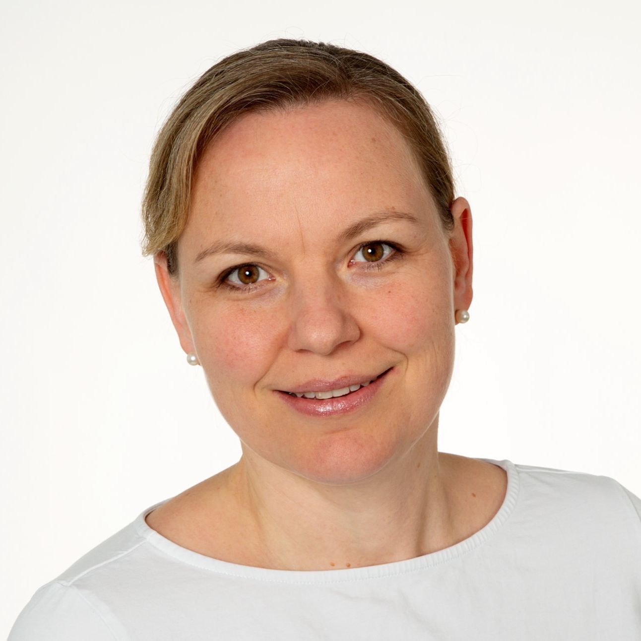 Augenpraxisklinik Amberg - Dr. Med. Lisa Bedernik & Axel Fehn Team - Universitätsklinikum Augsburg